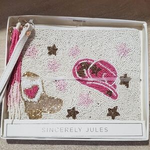 SINCERELY JULES NWT WRISTLET. BEADED. WESTERN COWBOY STAR. CREAM PINK GOLD